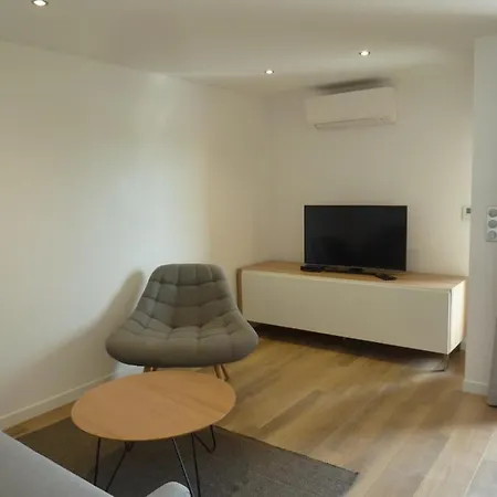 Appartement De Standing à 5 Min De La N 7210